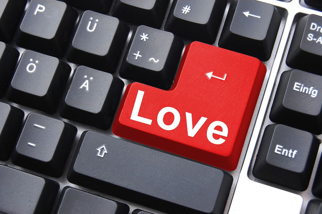 AmourMeet Internet Site Review In 2025: Free Credits, Prices, Validity
